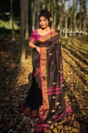 Handloom cotton saree with copper zari black