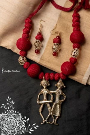 Hand-Made Dokra Necklace (Tribal Figures, Maroon)