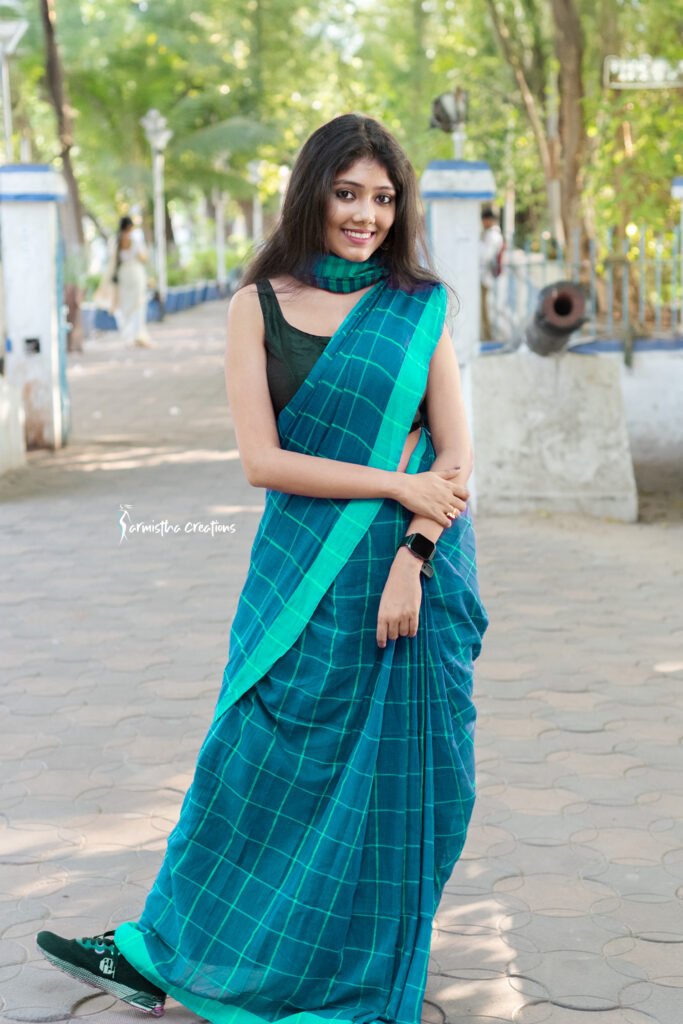 Lace Saree - Timber Green