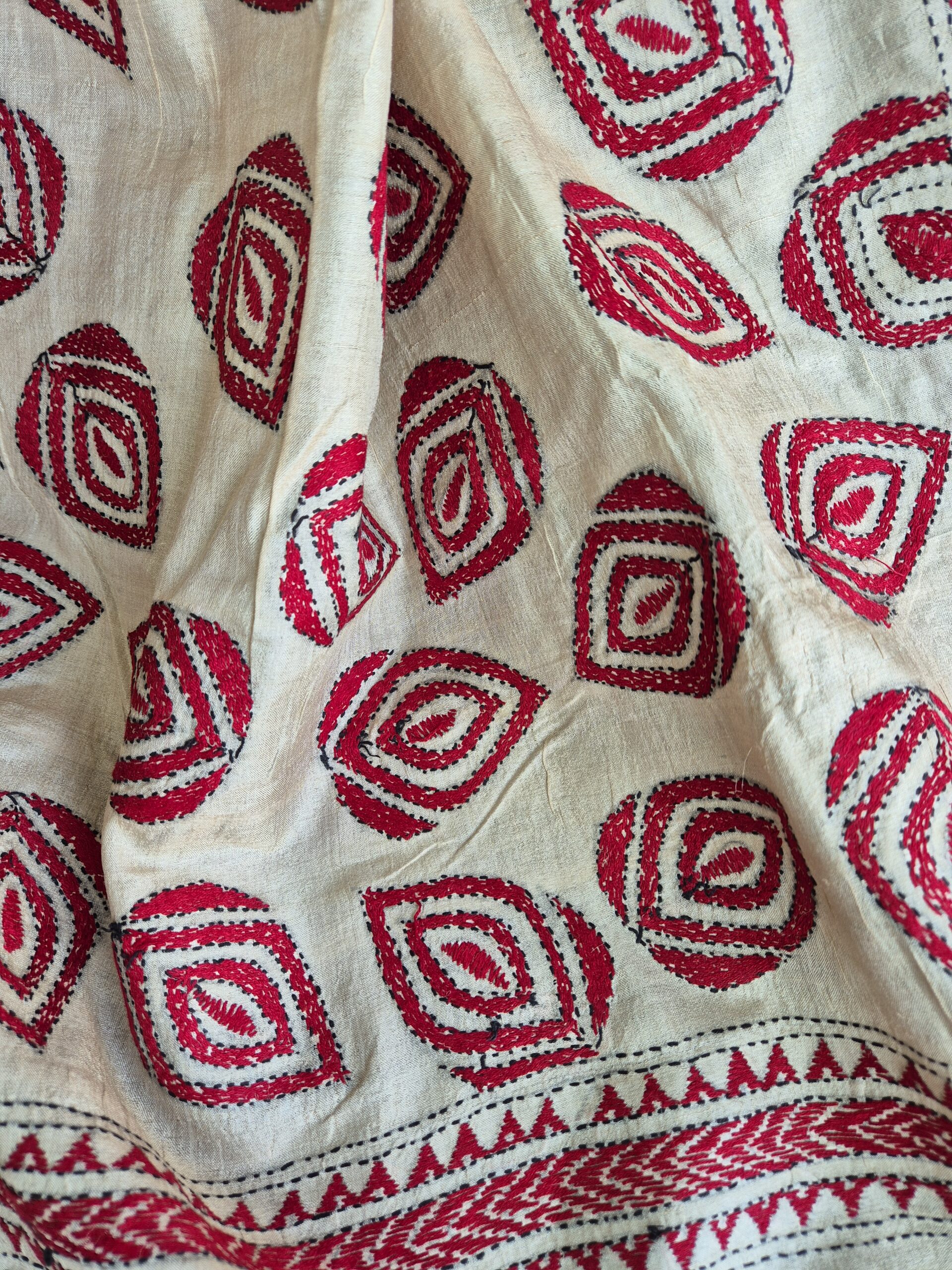 Temple Border & Flower Kantha Stitch on Undyed Pure Tussar - Image 4