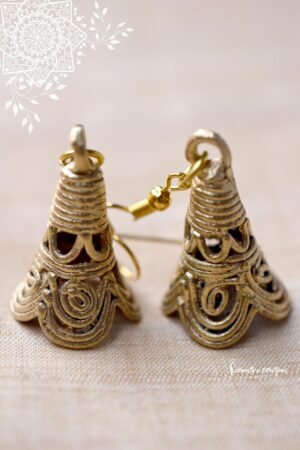 conical dokra earring with filigree work. hand-made tribal jewellery